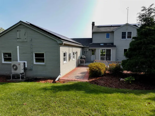 $1,100,000 | 129 E Shore North, Grand Isle, VT 05458