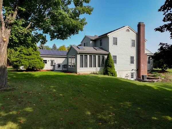 $1,100,000 | 129 E Shore North, Grand Isle, VT 05458