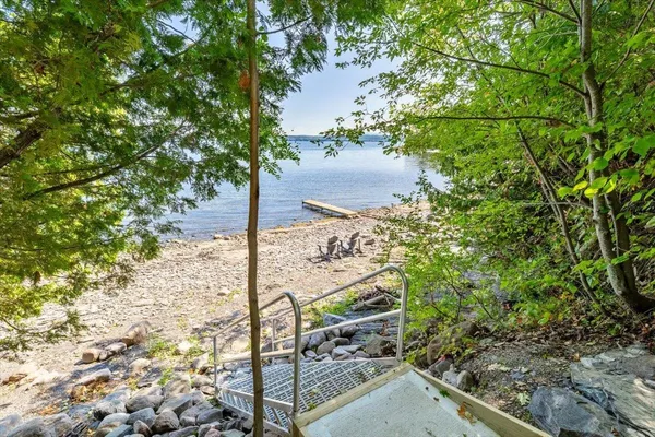$1,100,000 | 129 E Shore North, Grand Isle, VT 05458