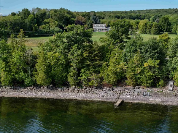 $1,100,000 | 129 E Shore North, Grand Isle, VT 05458