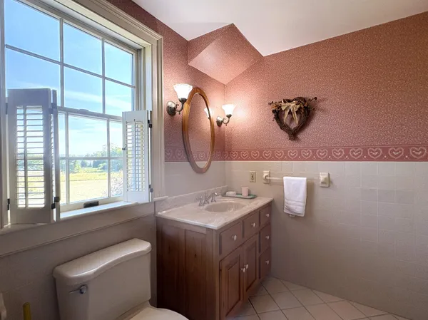 $1,100,000 | 129 E Shore North, Grand Isle, VT 05458