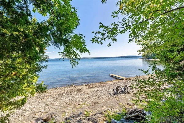 $1,100,000 | 129 E Shore North, Grand Isle, VT 05458