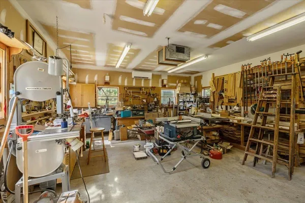 $1,100,000 | 129 E Shore North, Grand Isle, VT 05458