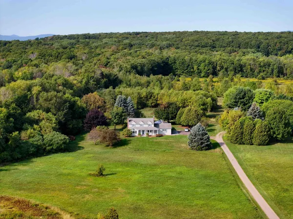 $1,100,000 | 129 E Shore North, Grand Isle, VT 05458