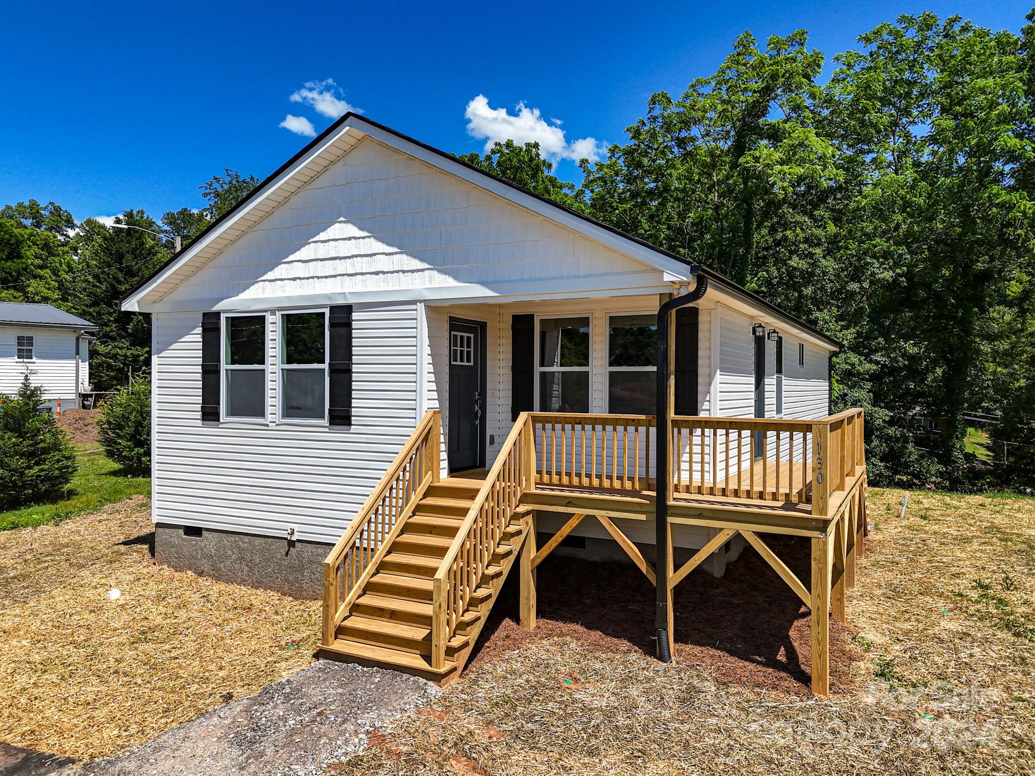 130 Craven Road Waynesville, NC 28786 - Photo 1 of 43 Gallery Image 1