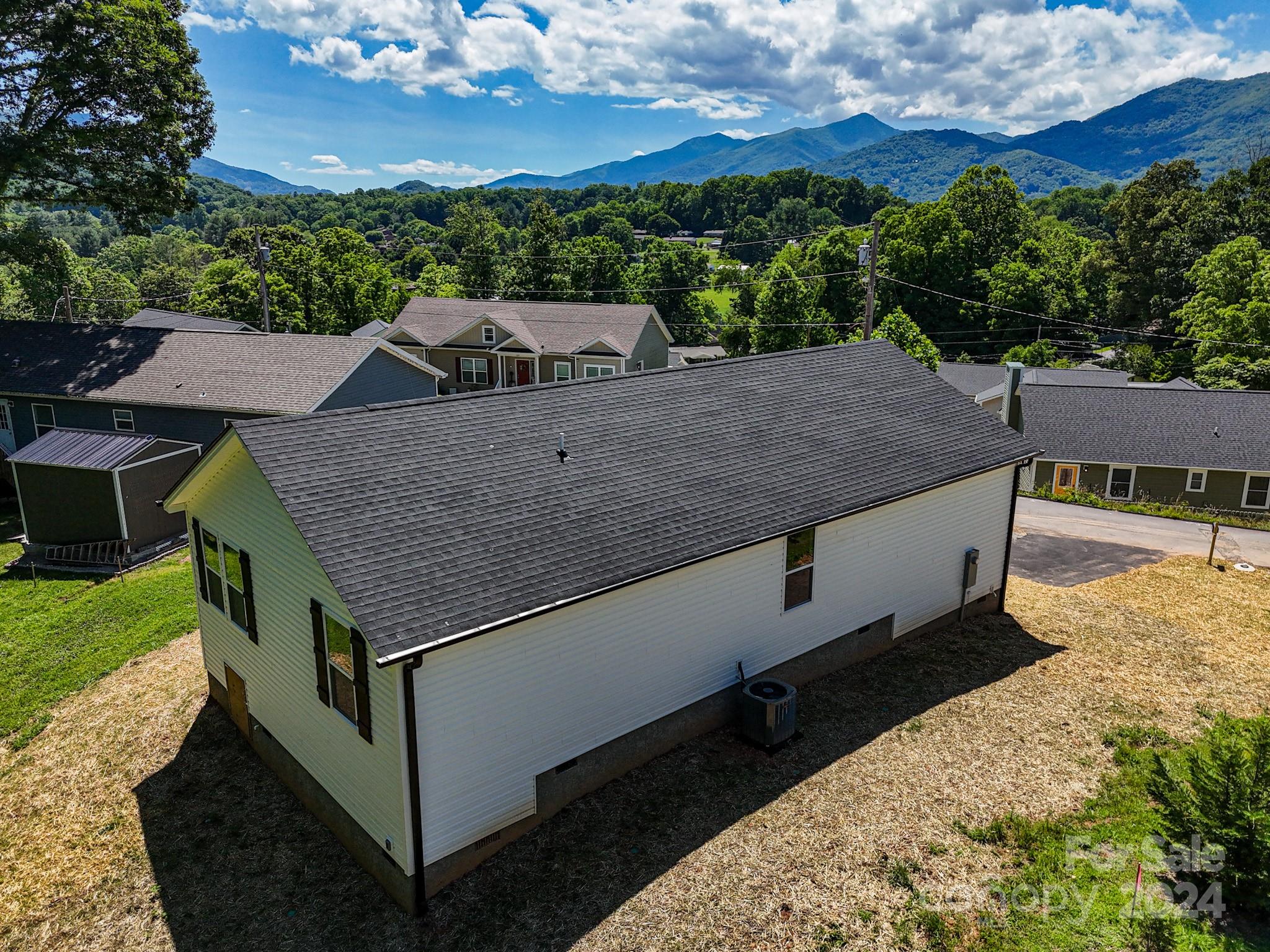 130 Craven Road Waynesville, NC 28786 - Photo 41 of 43 Gallery Image 41