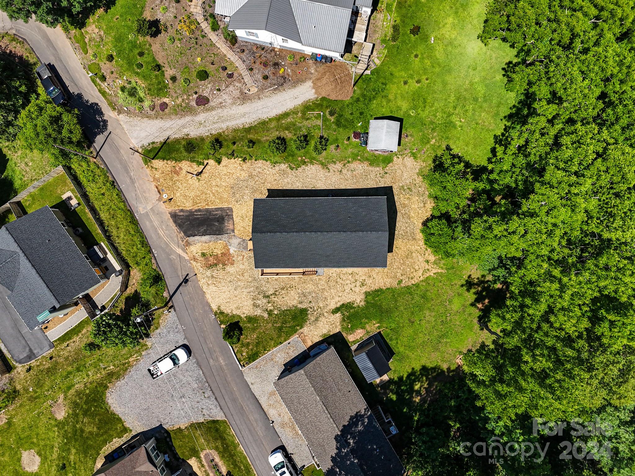 130 Craven Road Waynesville, NC 28786 - Photo 10 of 43 Gallery Image 10
