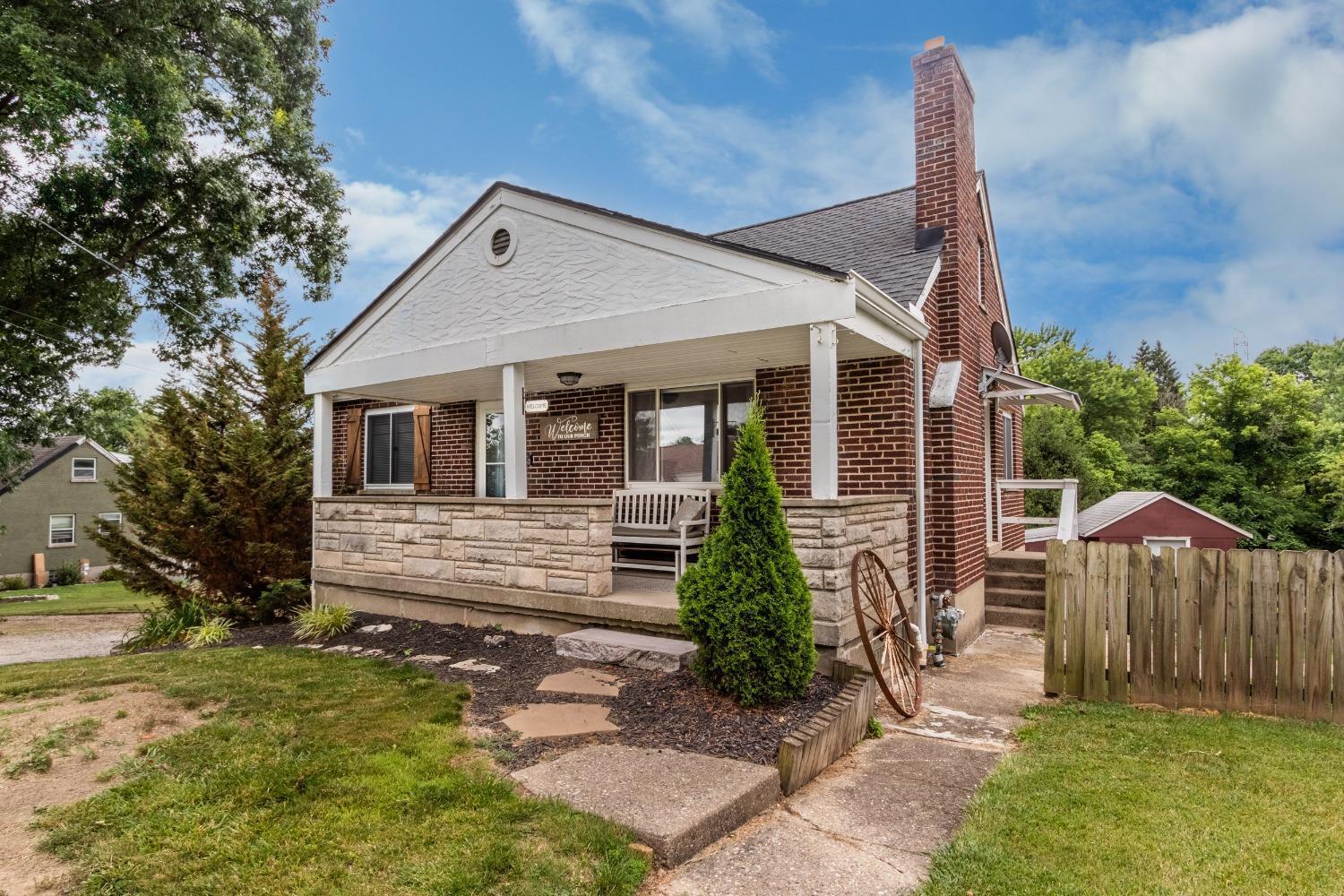 3876 Tower Road Cincinnati, OH 45248 - Photo 3 of 36