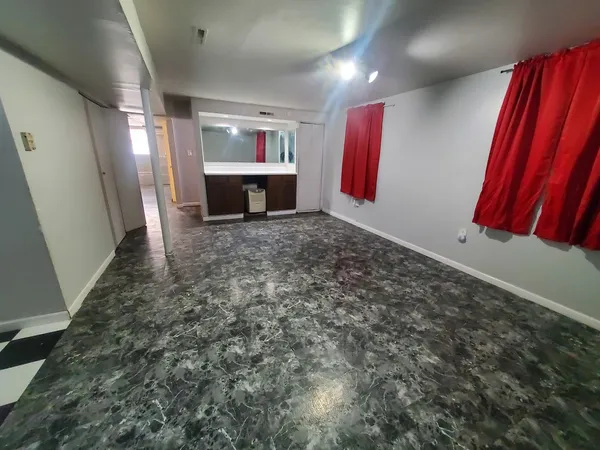 $2,700 | 450 East Mulberry Court, Glenwood, IL 60425