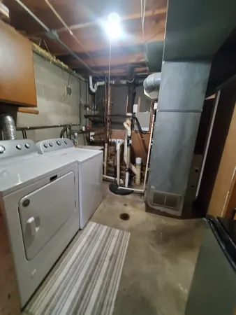 $2,700 | 450 East Mulberry Court, Glenwood, IL 60425