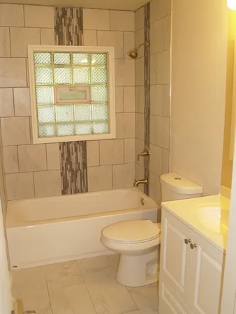 $2,700 | 450 East Mulberry Court, Glenwood, IL 60425