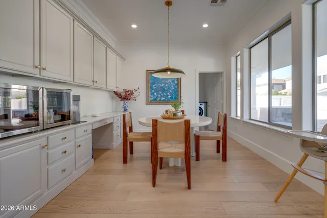 $1,250,000 | 2812 East Washington Court, Gilbert, AZ 85234