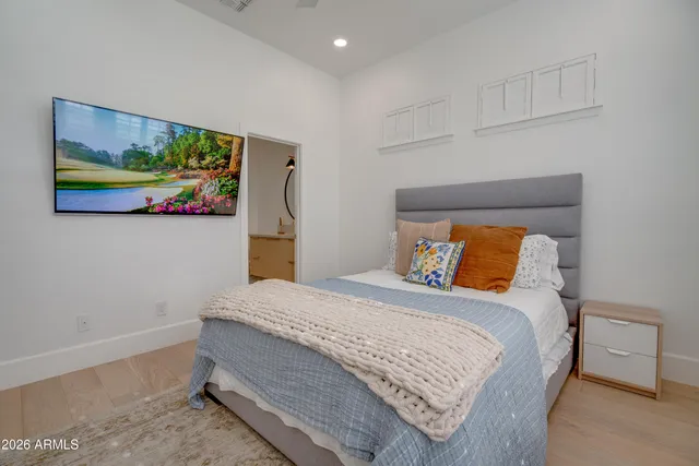 $1,250,000 | 2812 East Washington Court, Gilbert, AZ 85234