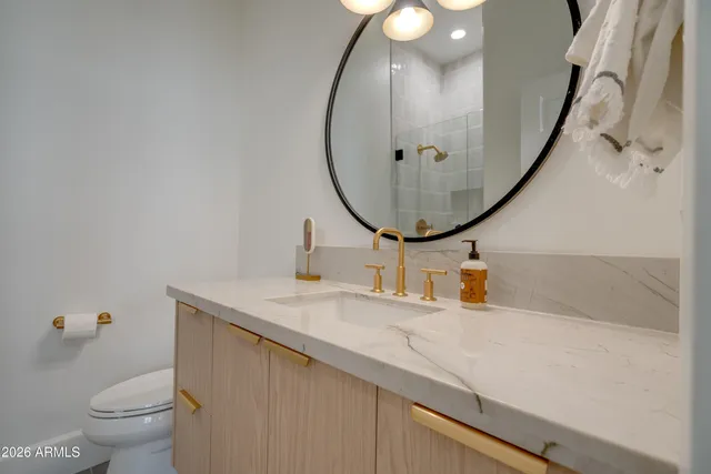 $1,250,000 | 2812 East Washington Court, Gilbert, AZ 85234