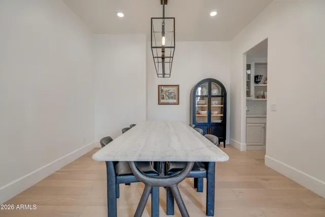 $1,250,000 | 2812 East Washington Court, Gilbert, AZ 85234