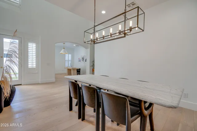 $1,250,000 | 2812 East Washington Court, Gilbert, AZ 85234