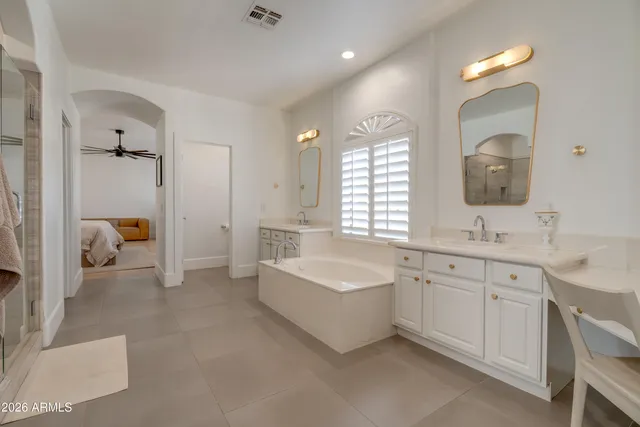 $1,250,000 | 2812 East Washington Court, Gilbert, AZ 85234