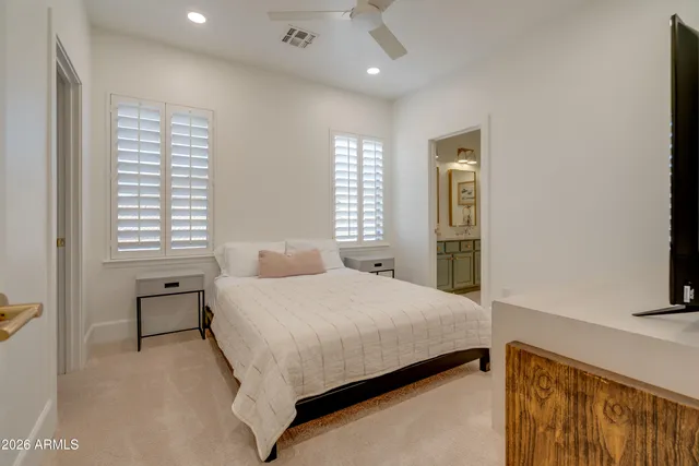 $1,250,000 | 2812 East Washington Court, Gilbert, AZ 85234