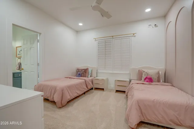 $1,250,000 | 2812 East Washington Court, Gilbert, AZ 85234