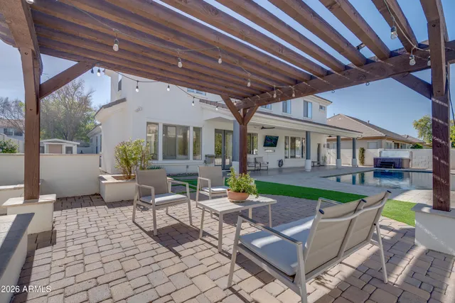 $1,250,000 | 2812 East Washington Court, Gilbert, AZ 85234