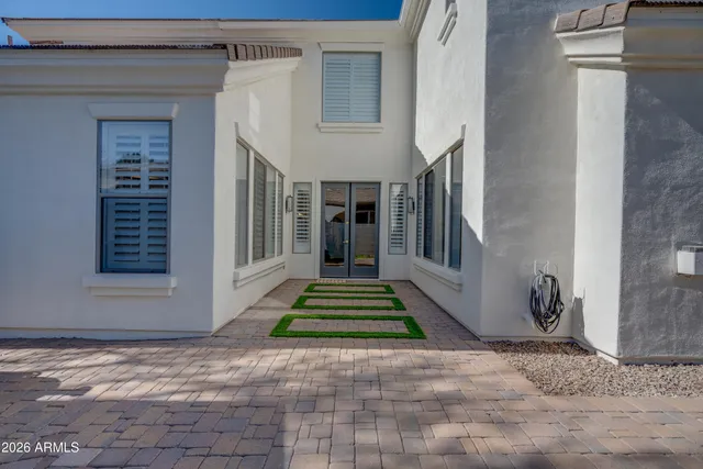 $1,250,000 | 2812 East Washington Court, Gilbert, AZ 85234