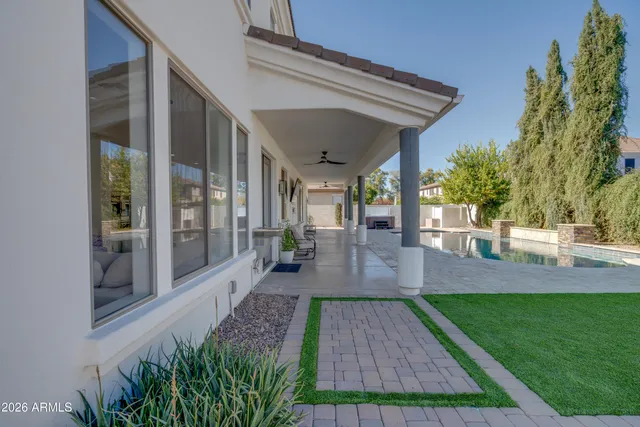 $1,250,000 | 2812 East Washington Court, Gilbert, AZ 85234