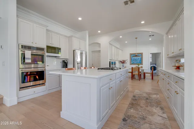 $1,250,000 | 2812 East Washington Court, Gilbert, AZ 85234