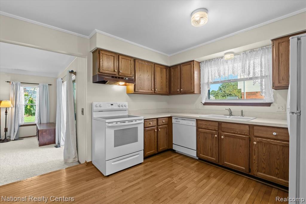8451 Mannington Road Canton, MI 48187 - Photo 12 of 32