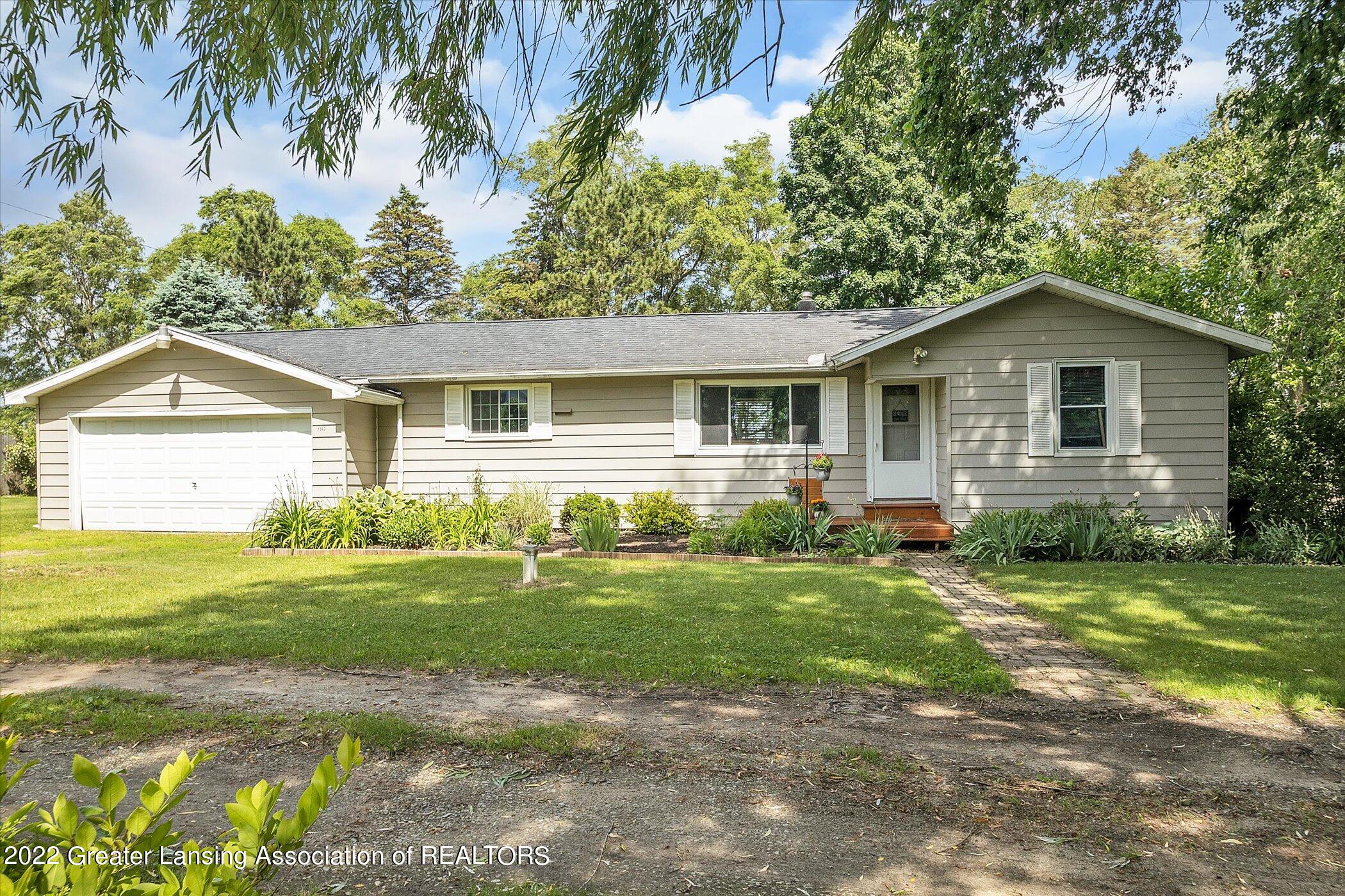 1363 South College Road Mason, MI 48854 - Photo 3 of 28 03-1363-S-College-Rd-WindowStill-Real-Es