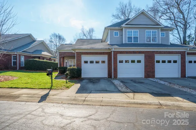 $388,000 | 13335 Mint Lake Drive, Matthews, NC 28105