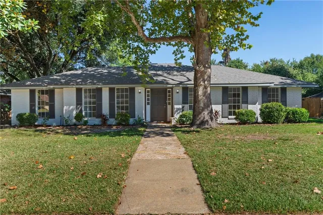 $308,000 | 207 Heyman Lane, Alexandria, LA 71303