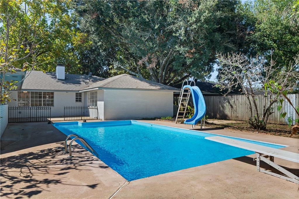 207 Heyman Lane Alexandria, LA 71303 - Photo 2 of 34