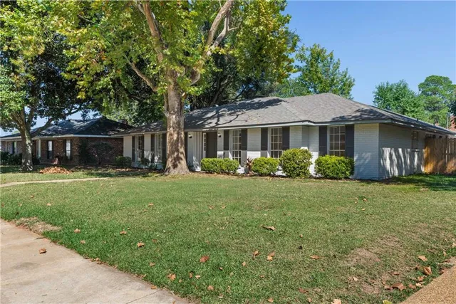 $308,000 | 207 Heyman Lane, Alexandria, LA 71303