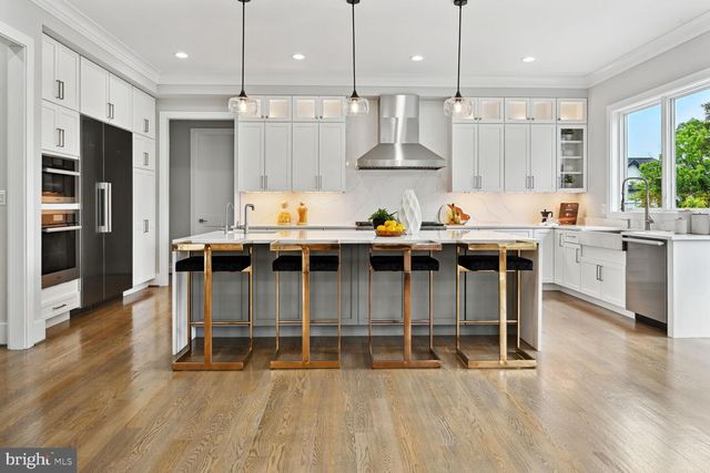 $2,888,888 | 6815 Wise Street, McLean, VA 22101