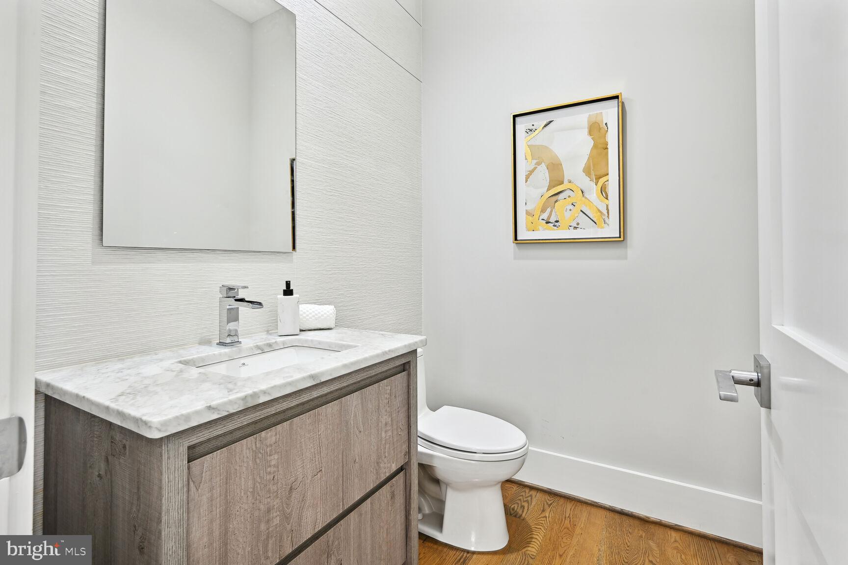 6815 Wise Street McLean, VA 22101 - Photo 18 of 58