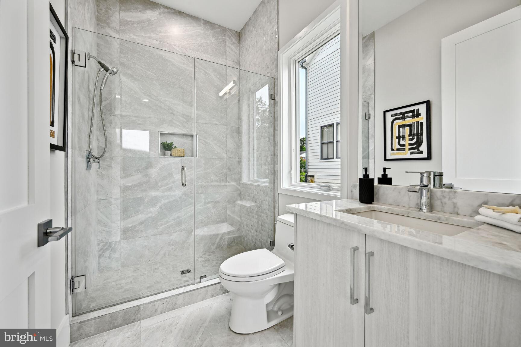 6815 Wise Street McLean, VA 22101 - Photo 21 of 58