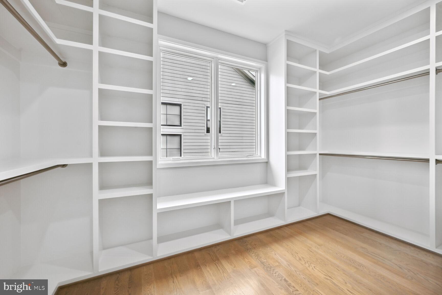 6815 Wise Street McLean, VA 22101 - Photo 28 of 58