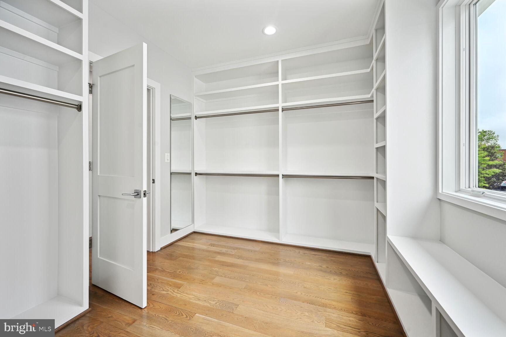 6815 Wise Street McLean, VA 22101 - Photo 29 of 58