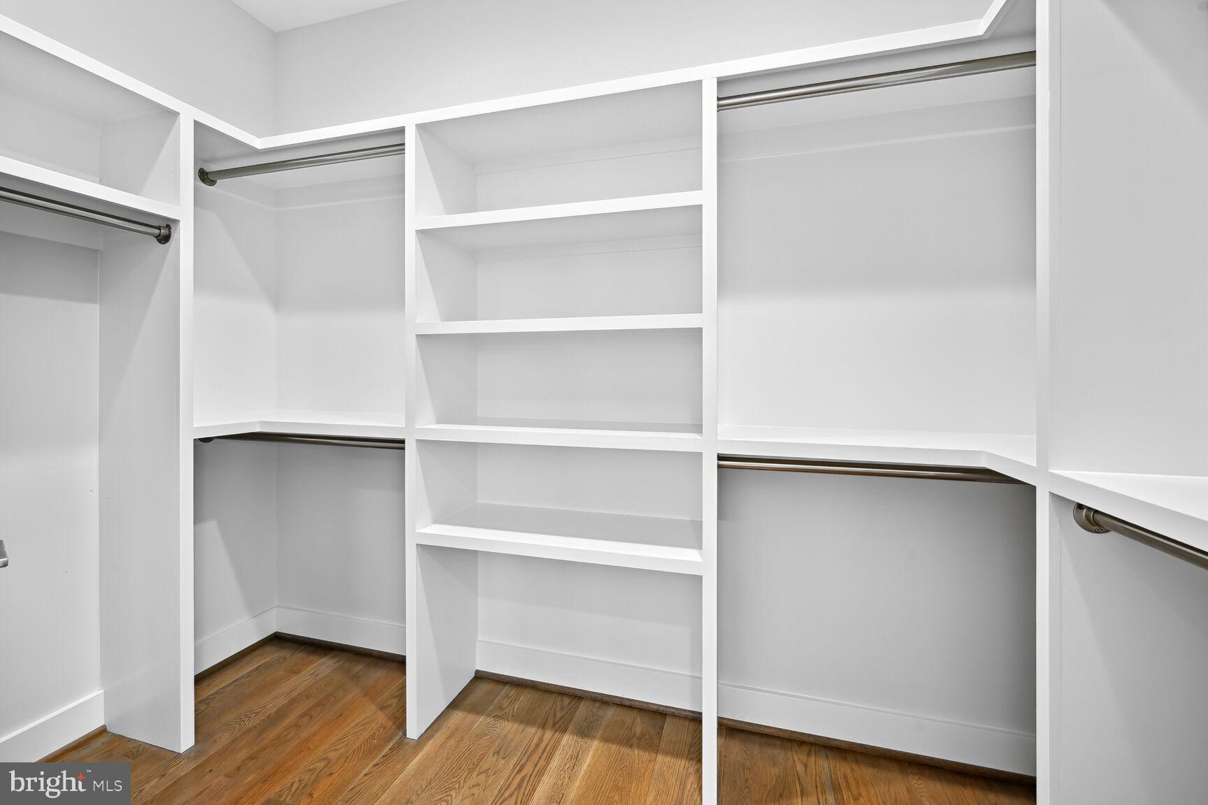 6815 Wise Street McLean, VA 22101 - Photo 30 of 58