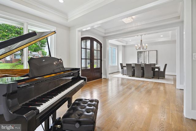 $2,888,888 | 6815 Wise Street, McLean, VA 22101