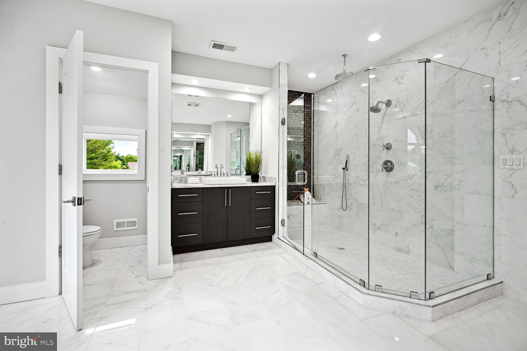 6815 Wise Street McLean, VA 22101 - Photo 34 of 58