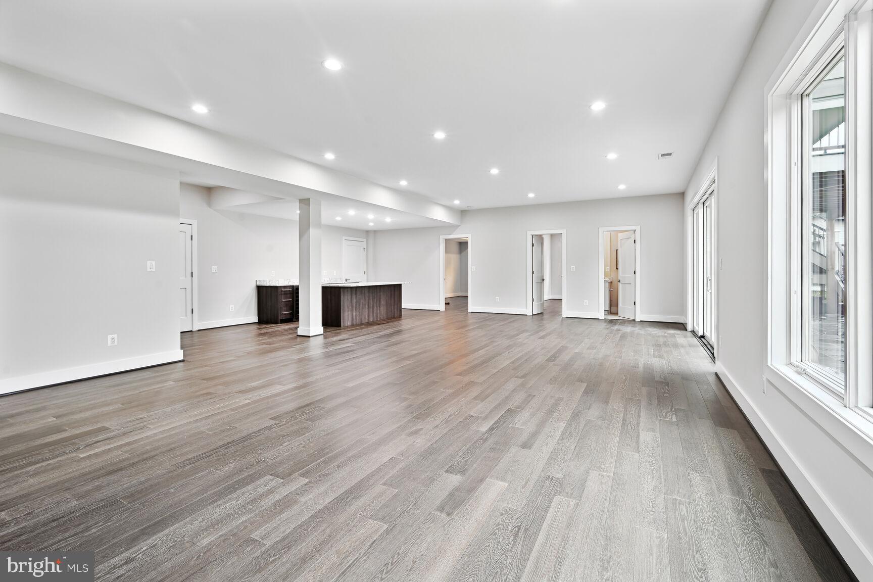 6815 Wise Street McLean, VA 22101 - Photo 49 of 58