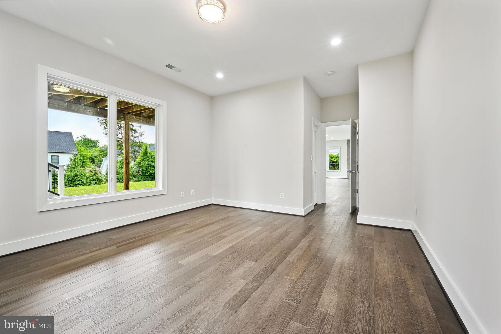 6815 Wise Street McLean, VA 22101 - Photo 51 of 58