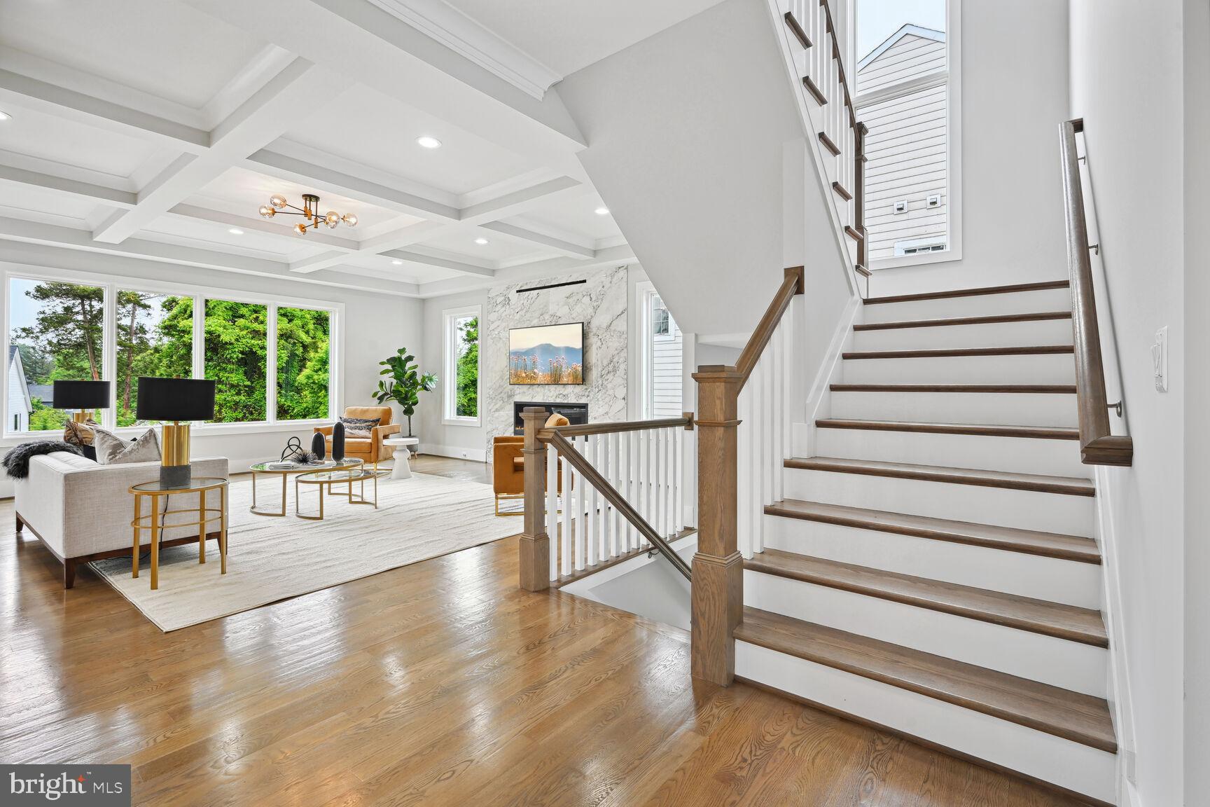 6815 Wise Street McLean, VA 22101 - Photo 7 of 58