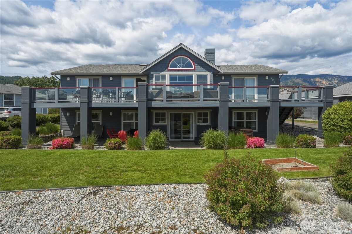 127 Chelan View Drive Manson, WA 98831 - Photo 4 of 39