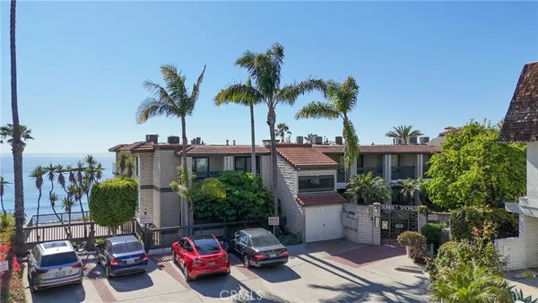 a view of a large building