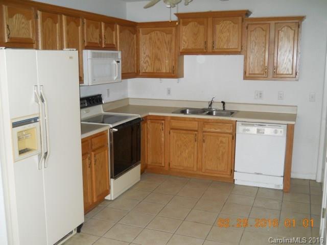 38 Queen Road, Unit C Candler, NC 28715 - Photo 4 of 14 Gallery Image 4