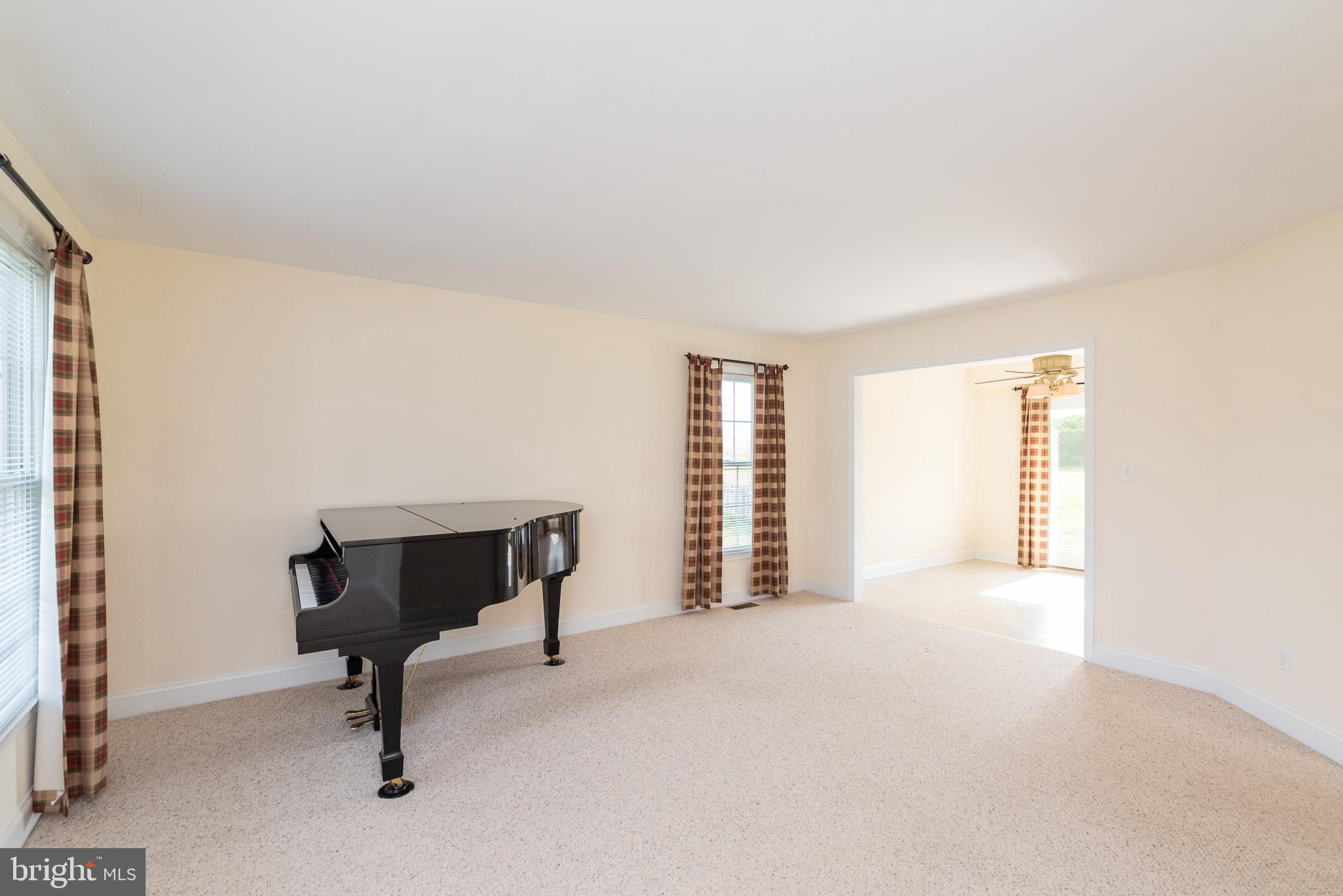 3733 Miller Road Street, MD 21154 - Photo 5 of 48 Living Room
