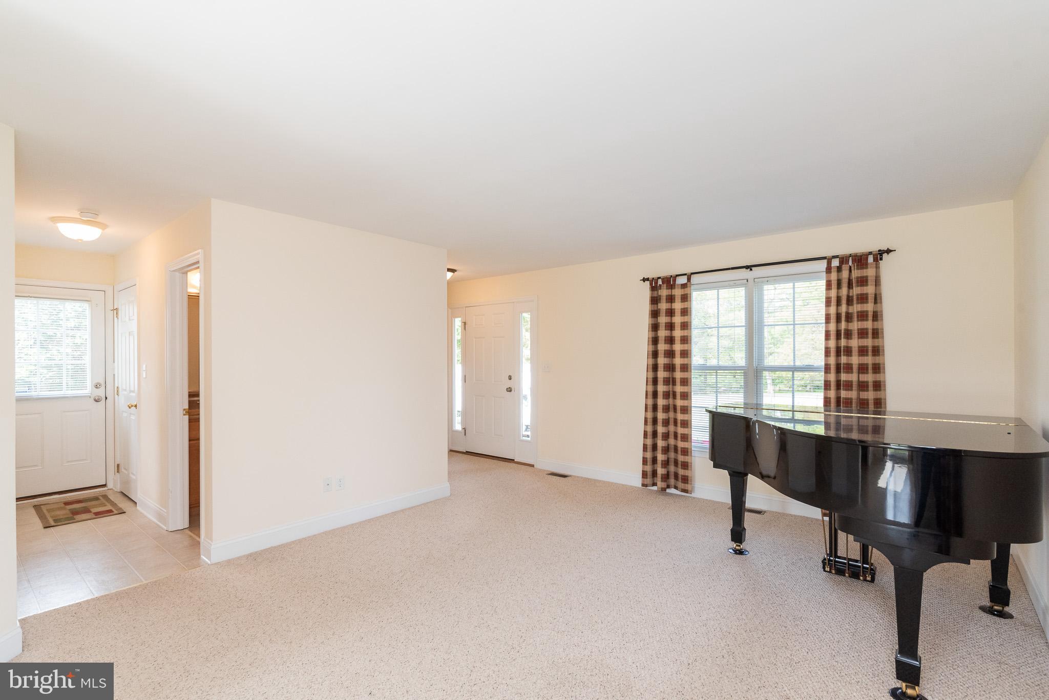 3733 Miller Road Street, MD 21154 - Photo 7 of 48 Living Room