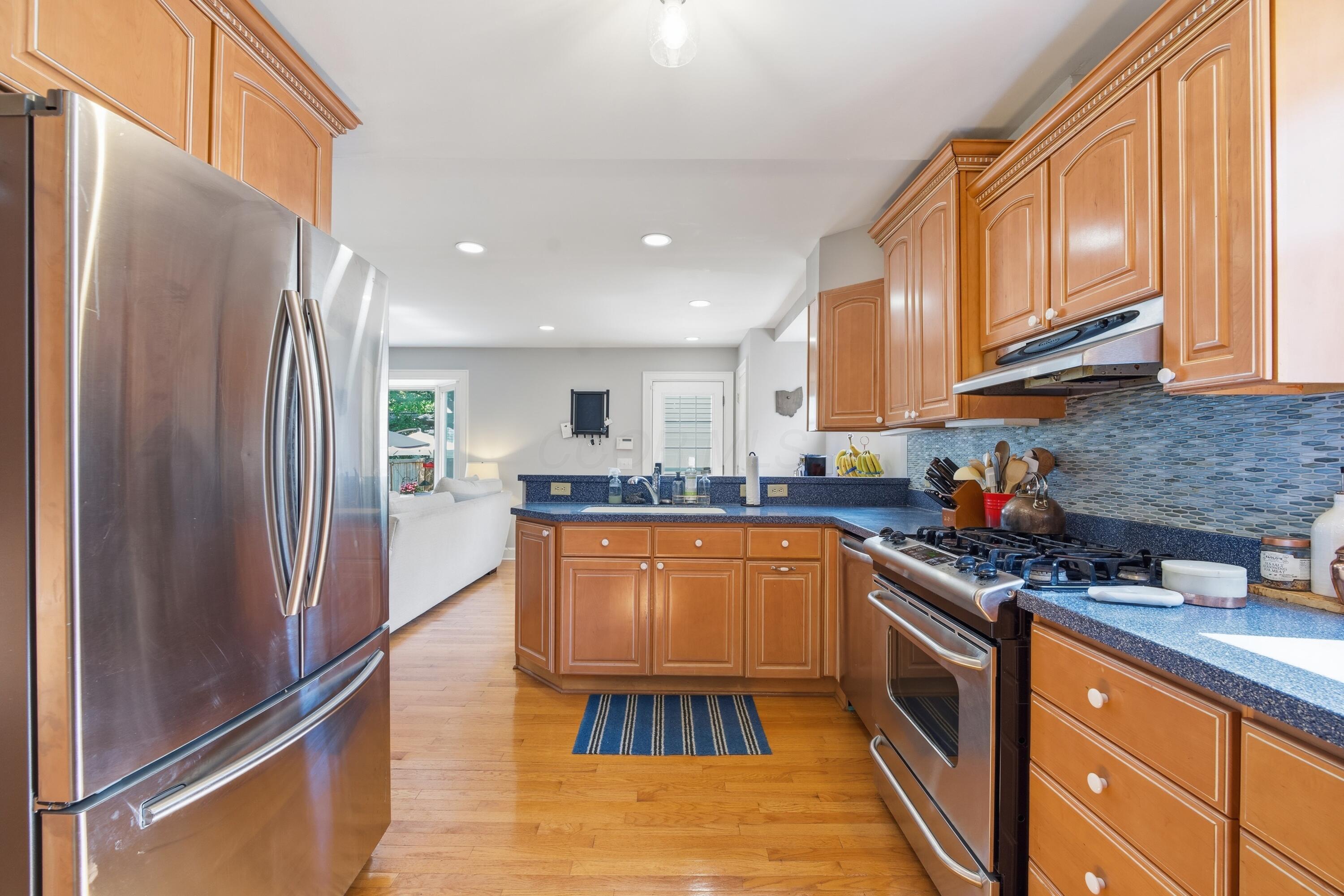 394 Arden Road Columbus, OH 43214 - Photo 16 of 46 Kitchen6